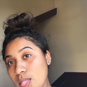 Meet your Posher, Adriana